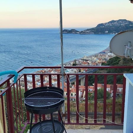 Casa Vacanze Luna Apartment เลโตยานนี ภายนอก รูปภาพ