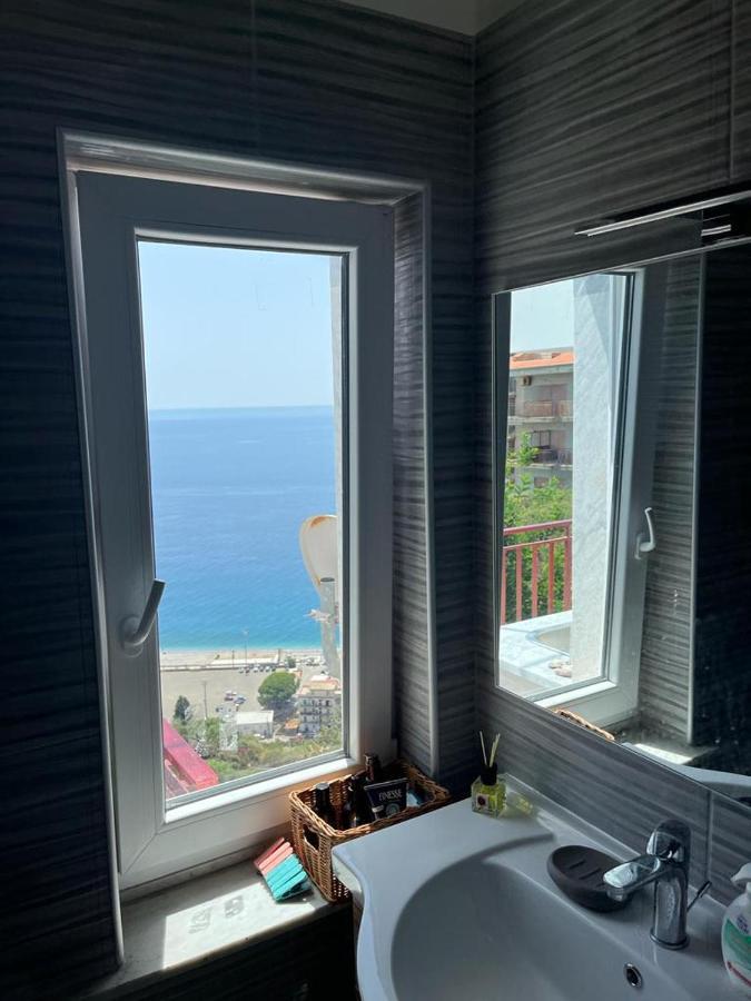 Casa Vacanze Luna Apartment เลโตยานนี ภายนอก รูปภาพ